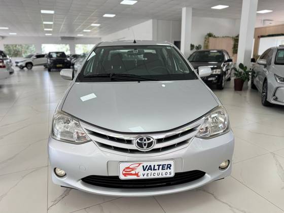 TOYOTA ETIOS 1.5 XLS SEDAN 16V FLEX 4P MANUAL TOYOTA ETIOS 1.5 XLS SEDAN 16V FLEX 4P MANUAL